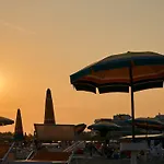 Enjoy The View Of The Garden From Our Balcony Lejlighed Bibione