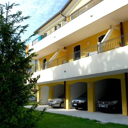 Enjoy The View Of The Garden From Our Balcony Appartement Bibione