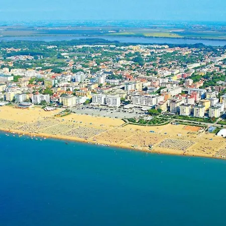 Apartman Enjoy The View Of The Garden From Our Balcony
