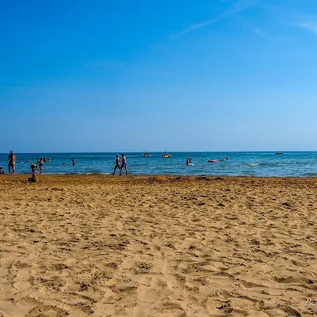 Enjoy The View Of The Garden From Our Balcony *